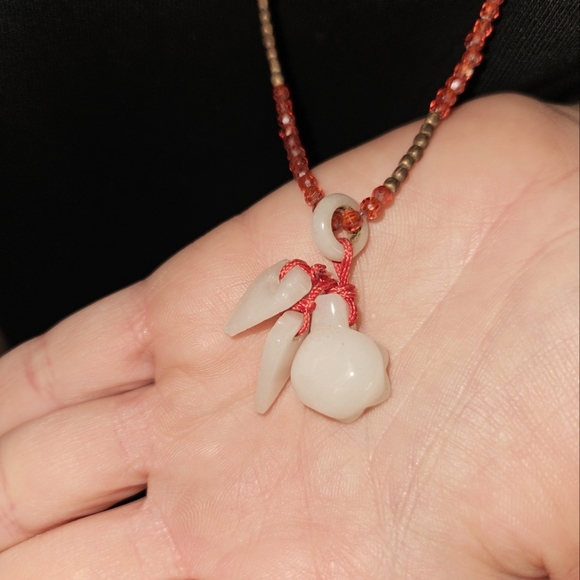 RED FIRE OPAL STONES W/ WHITE JADE THAT LAY, WOWZA. 925 CLASP. GORGEOUS. PICS 📸 - Picture 3 of 4